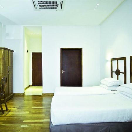 Avasta Resort And Spa Anuradhapura Exteriör bild