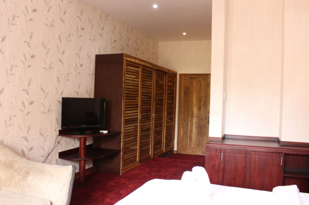 Avasta Resort And Spa Anuradhapura Exteriör bild
