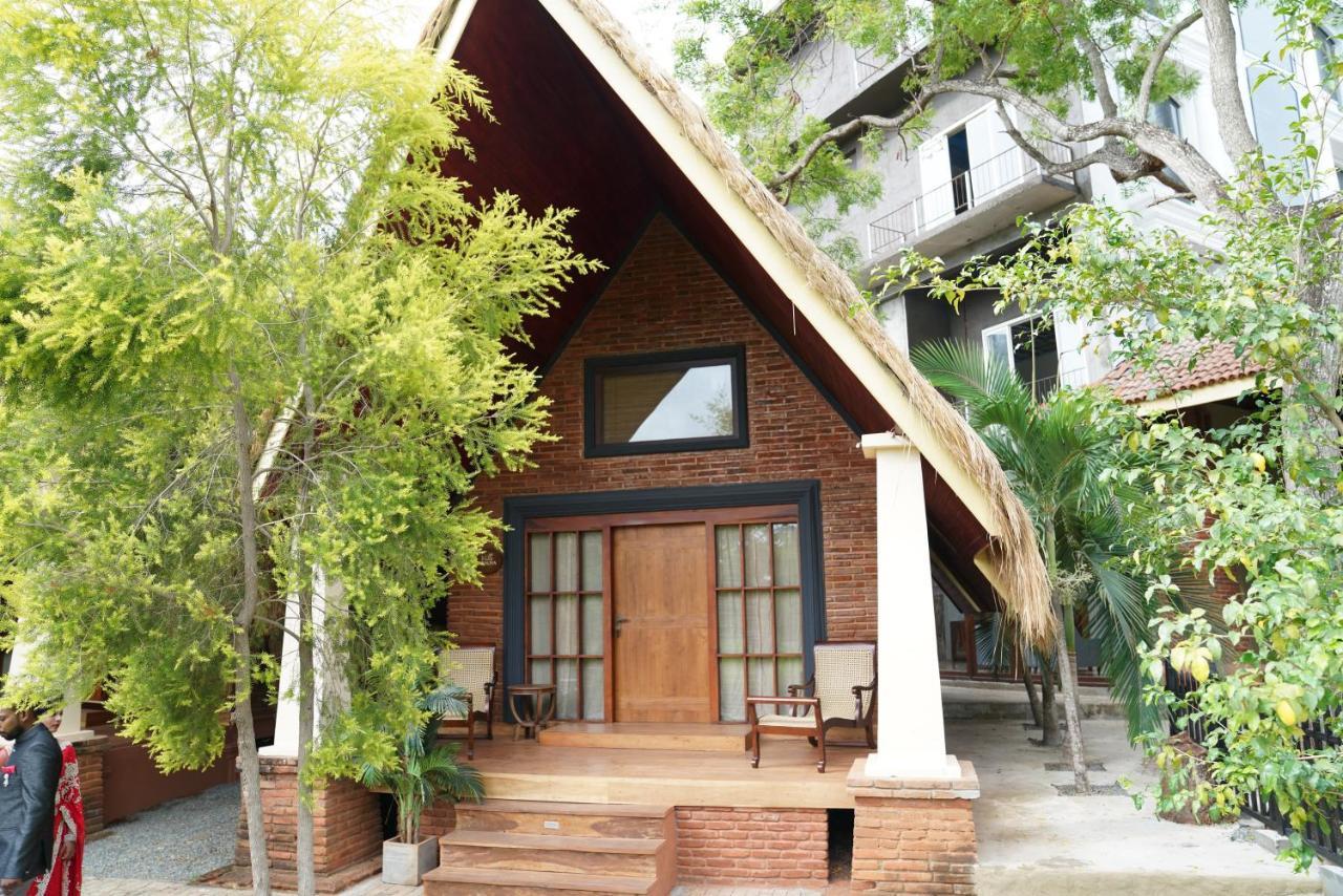Avasta Resort And Spa Anuradhapura Exteriör bild