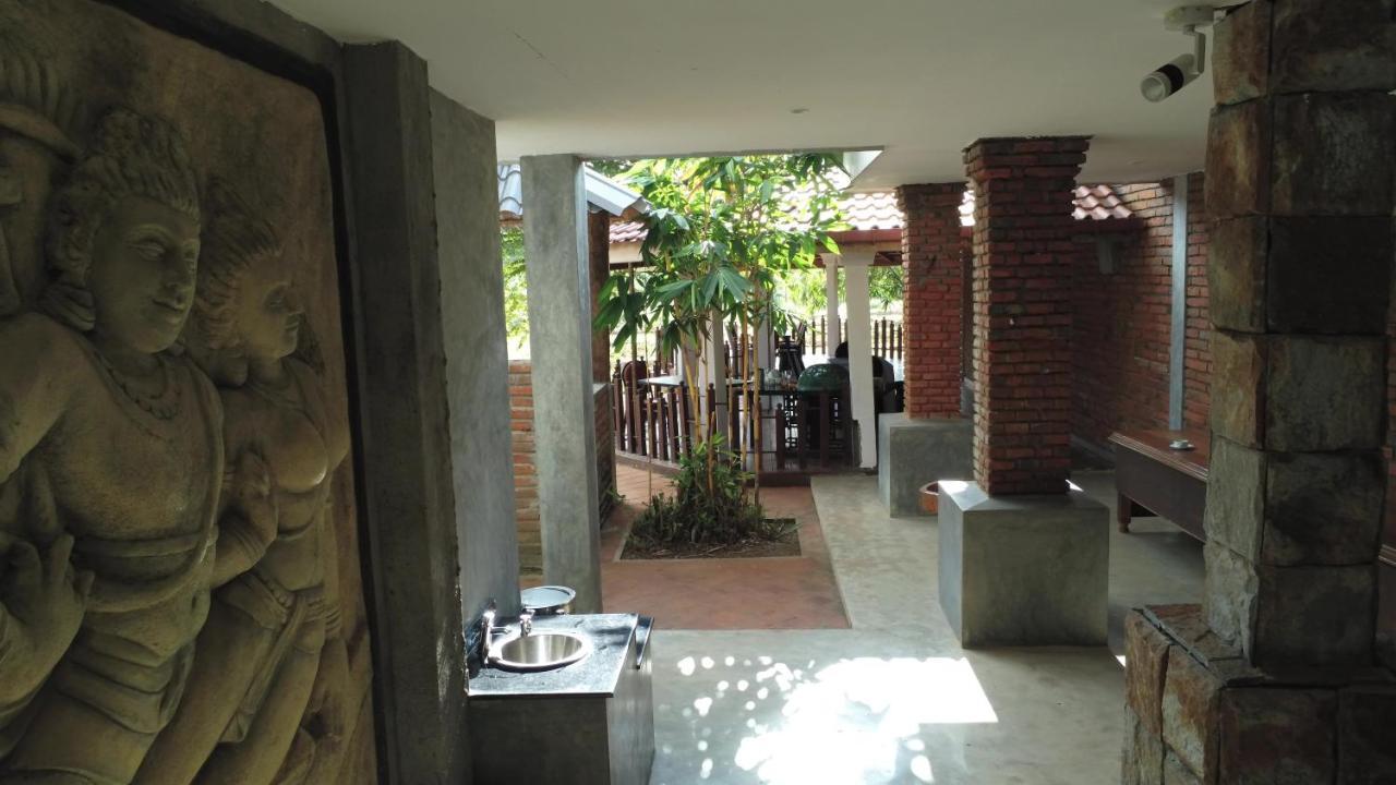 Avasta Resort And Spa Anuradhapura Exteriör bild
