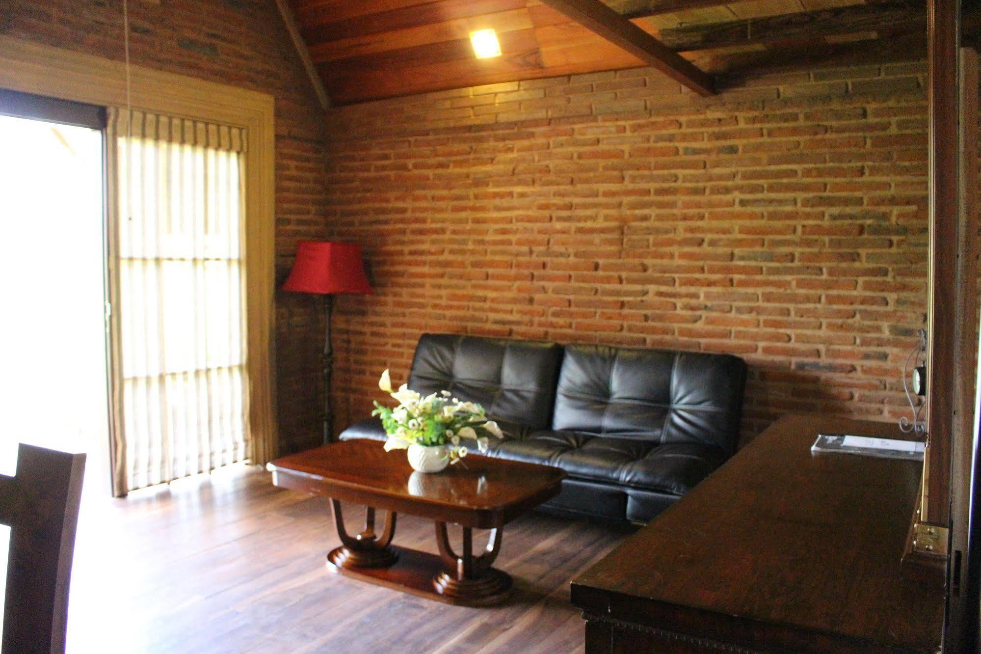 Avasta Resort And Spa Anuradhapura Exteriör bild