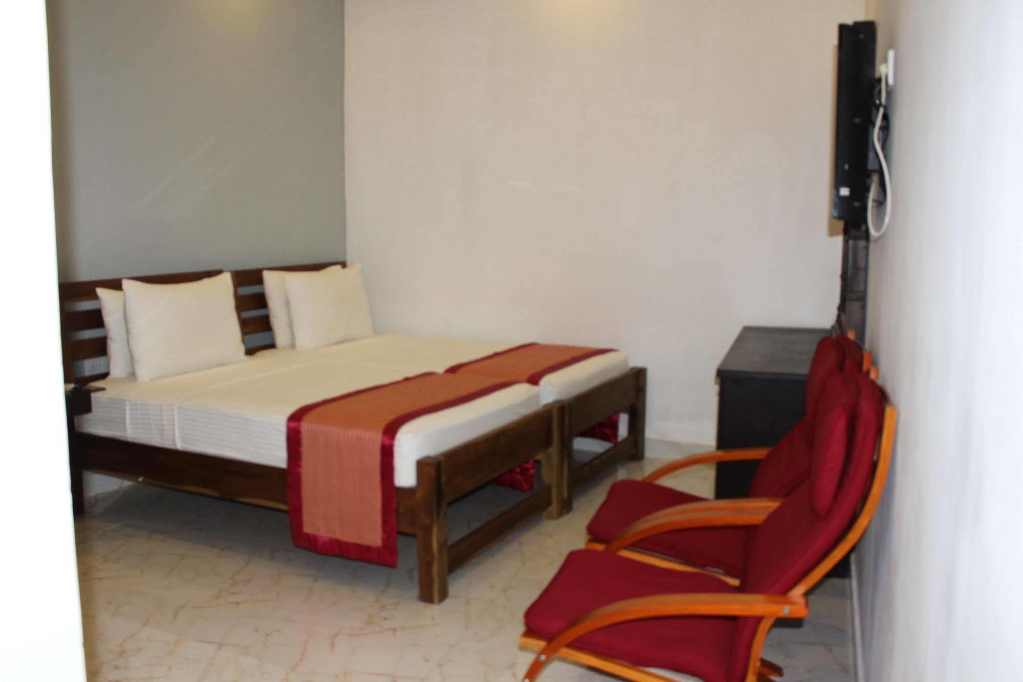 Avasta Resort And Spa Anuradhapura Exteriör bild