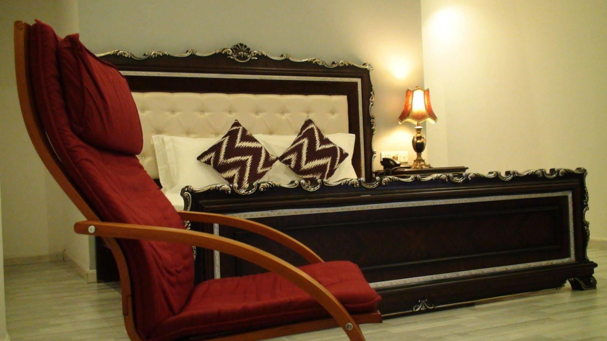 Avasta Resort And Spa Anuradhapura Exteriör bild