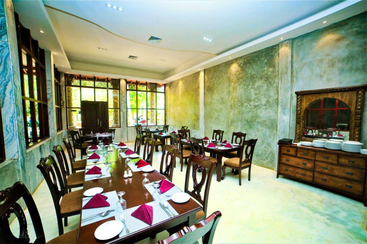 Avasta Resort And Spa Anuradhapura Exteriör bild