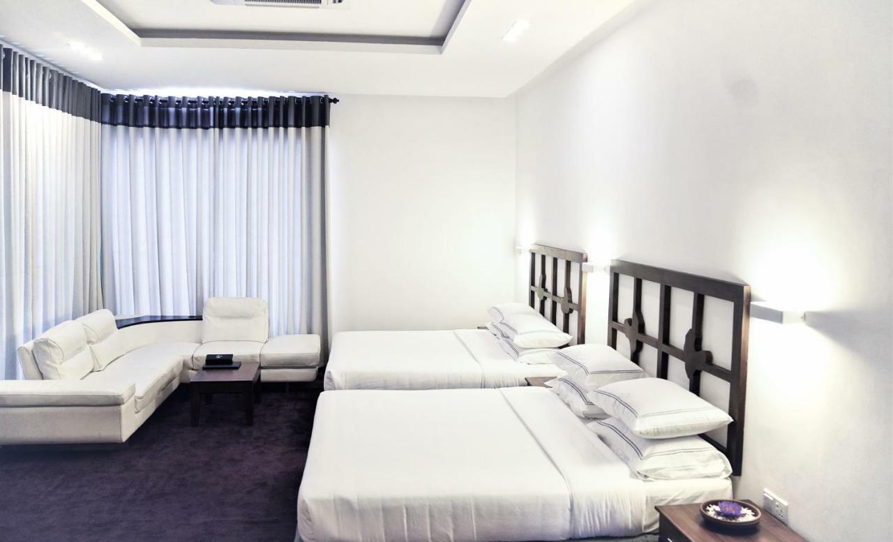 Avasta Resort And Spa Anuradhapura Exteriör bild