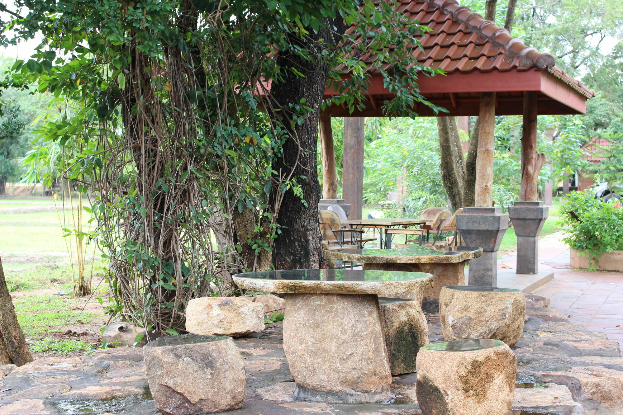 Avasta Resort And Spa Anuradhapura Exteriör bild